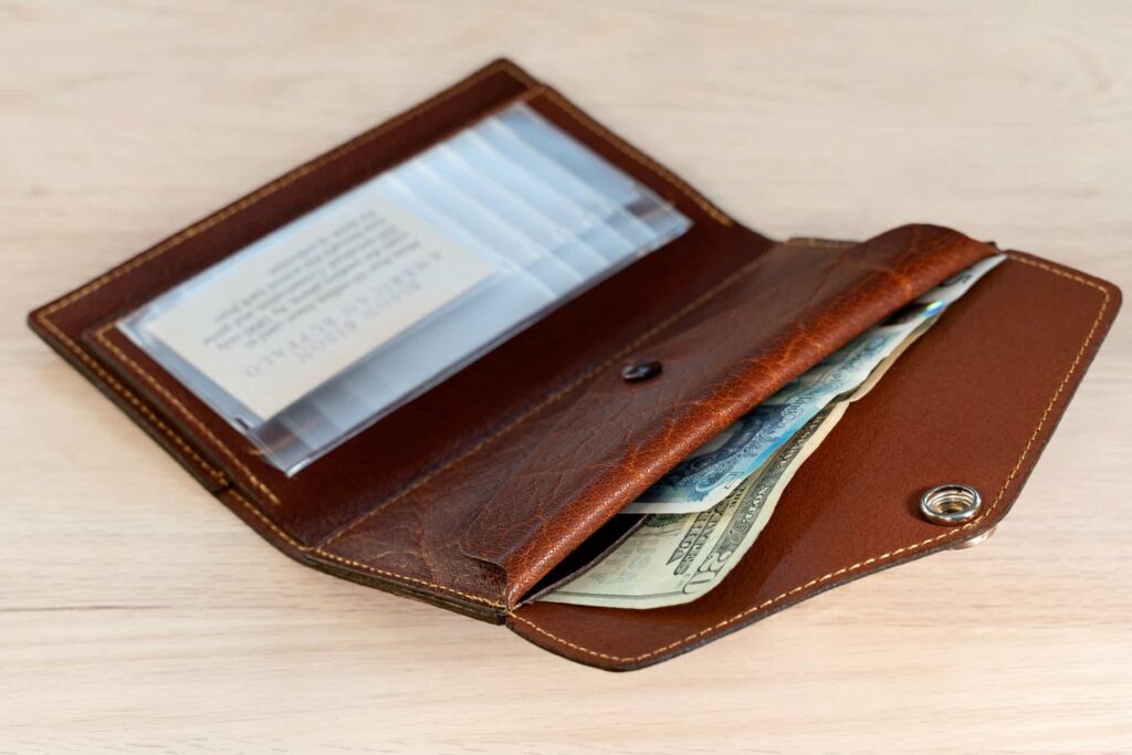 2 Bill Slots On The Red Leather Envelope Clutch Wallet Red Leather Envelope Clutch Wallet - Bill Slots