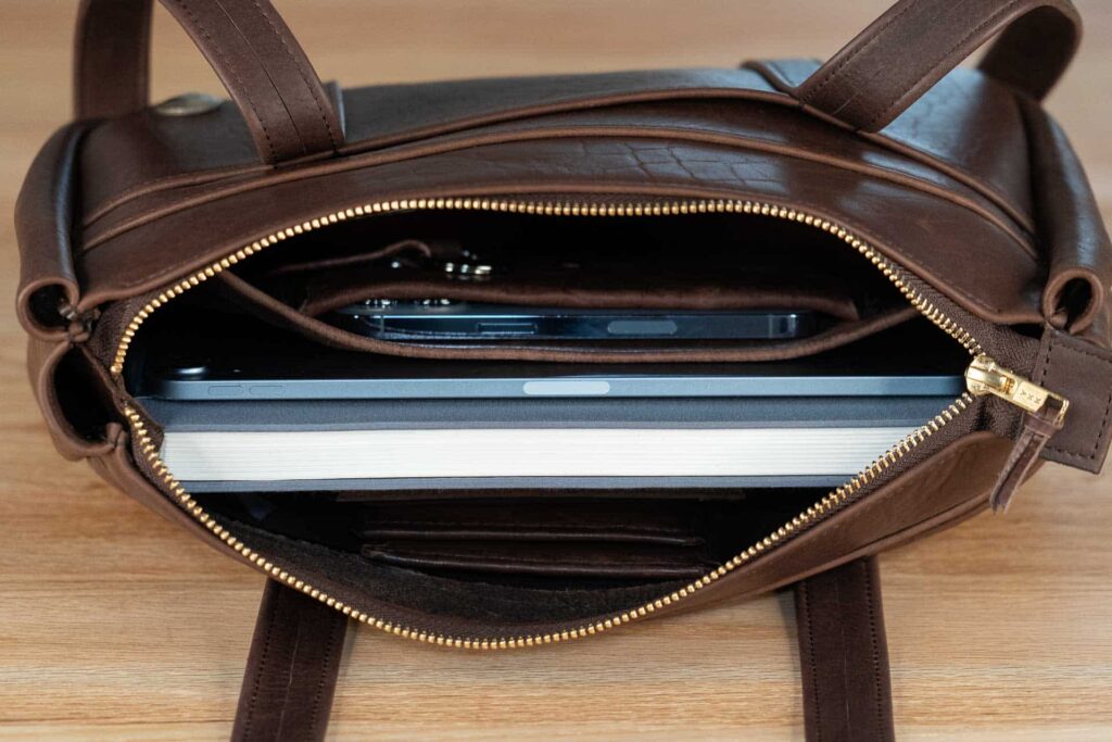 Brown-Leather-Shoulder-Bag-Inside Leather Shoulder Bag