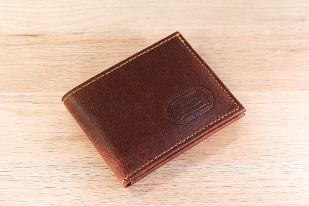 Front of the Buffalo Billfold - Mens Bifold Leather Wallet in American Chestnut color Front of the Buffalo Billfold - Mens Bifold Leather Wallet in American Chestnut color