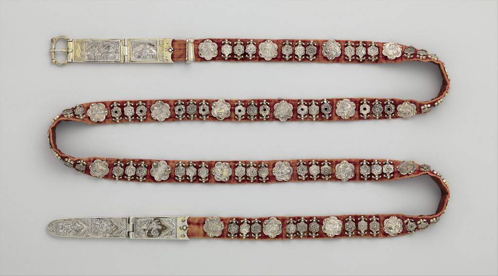 Belt From The 14Th Century - Metropolitan Museum Of Art Belt From The 14Th Century - Metropolitan Museum Of Art